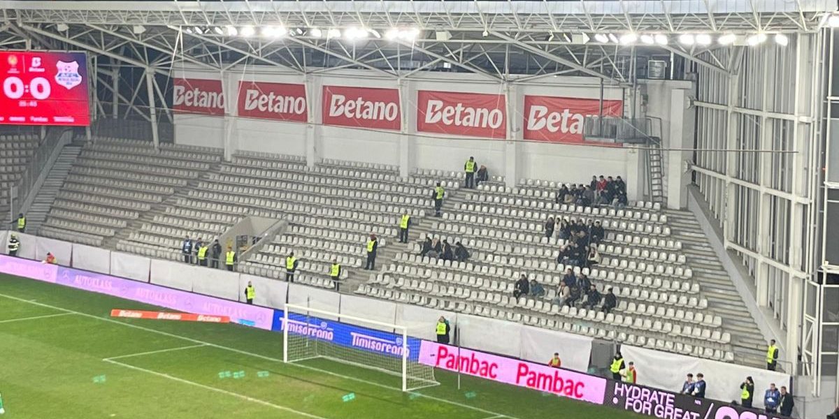 Protest generalizat la Dinamo - Metalul Buzău: de la ce a pornit gestul radical al ultrașilor