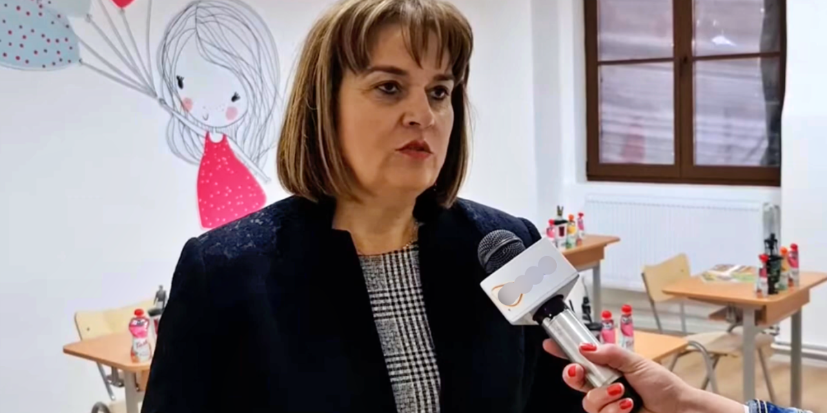 Ramona Lile, reinstalată rector al Universității Arad, în ciuda unui dosar penal Ministerul Educației a emis un ordin prin care Ramona Lile a fost reinstalată în funcția de rector al Universității „Aurel Vlaicu” din Arad