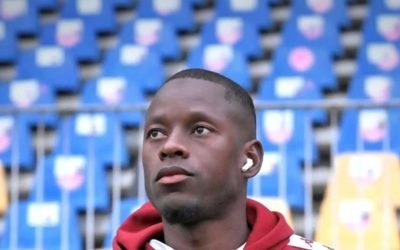 Accident rutier cu Keita, vedeta Rapidului, implicat în București Bucureștiul a fost scena unui accident rutier în care a fost implicat mijlocașul Rapidului, Kader Keita