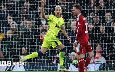 Richarlison scoate Tottenhamul din corzi la Liverpool