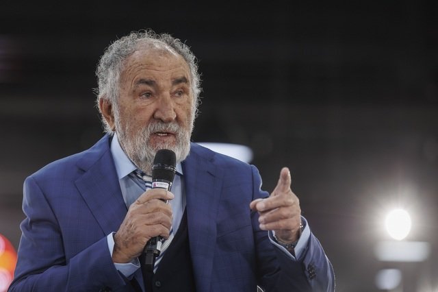 Proprietarii Dedeman, Țiriac, fondatorul UiPath, antreprenorii Ion Stoica și Matei Zaharia - printre cei mai bogați oameni ai lumii. România are 6 miliardari în top