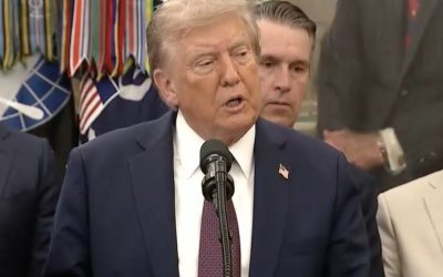 Trump ia în calcul înarmarea grupurilor de opoziție din Iran Casa Albă ar putea schimba abordarea față de Iran, conform unor informații apărute în presa internațională