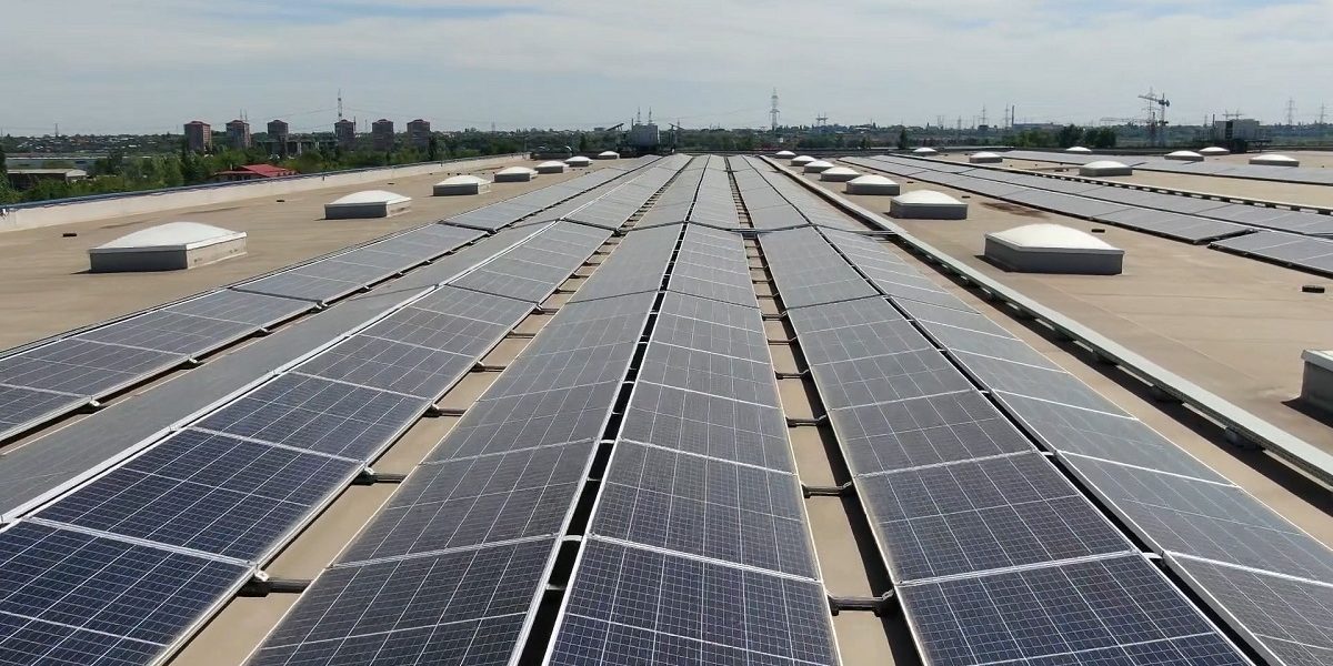 Gigantul norvegian al investițiilor intră pe piața energiei regenerabile din SUA Fondul suveran de investiții al Norvegiei, cel mai mare din lume, face un pas important în sectorul energiei regenerabile