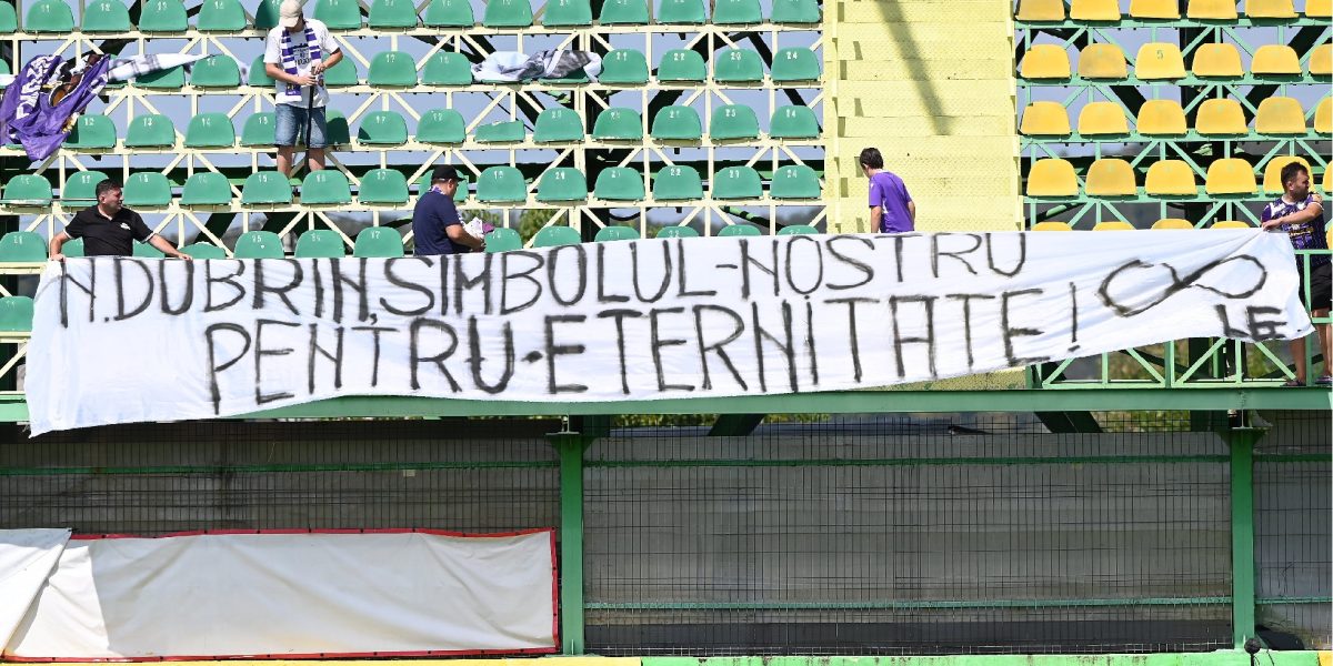 Sorin Cârțu, președintele de onoare al Universității Craiova, a stârnit controverse prin alcătuirea unui top al celor mai mari fotbaliști români din toate timpurile, în care nu a inclus legendarul Nicolae Dobrin