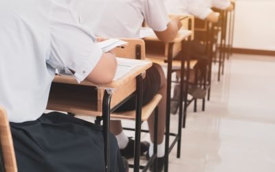 Start simulare la evaluarea națională 2026: elevi de clasa a opta intră în probe Elevii de clasa a VIII-a din întreaga țară au intrat astăzi, 16 martie, în focul simulării Evaluării Naționale 2026, cu proba scrisă la limba și literatura română