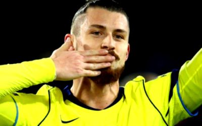 Drăgușin, aproape de un transfer record? Suma vehiculată de agentul fotbalistului Radu Drăgușin, fundașul român legitimat la Tottenham Hotspur, putea fi vândut de clubul englez în această iarnă, dar cu o clauză importantă
