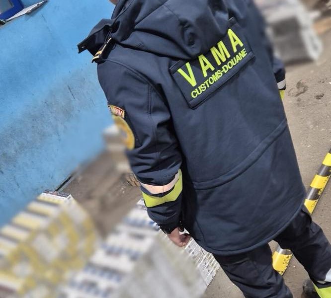 Vameșii au confiscat sute de mii de țigarete și alcool de contrabandă la frontiera de est Inspectorii vamali au intensificat controalele la frontierele de est și nord-est ale României, rezultatul fiind confiscarea a sute de mii de țigarete și a sute de litri de alcool de contrabandă