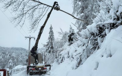 Drumul spre horezu, acoperit de zăpadă: Poliția avertizează