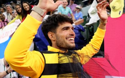 Alcaraz, costumat în albină la Indian Wells