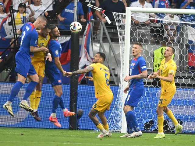 Sauer, OUT pentru amicalul Slovacia – România Bratislava se pregătește pentru un meci amical cu valoare de testare, dar selecționerul Slovaciei, Francesco Calzona, va trebui să improvizeze