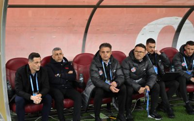 Rădoi, primit cu entuziasm pe Arena Națională la revenirea pe banca FCSB Mirel Rădoi a fost vedeta serii pe Arena Națională, la primul meci al FCSB de când a revenit pe banca tehnică a echipei