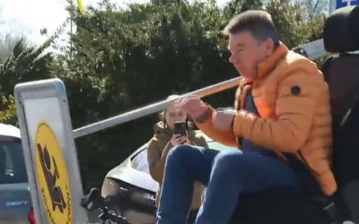 Șoferii prinși fără centură, puși să simuleze un impact rutier: „Îmi rupeam dinții” Un număr alarmant de șoferi continuă să ignore importanța purtării centurii de siguranță, în ciuda riscurilor majore pe care și le asumă