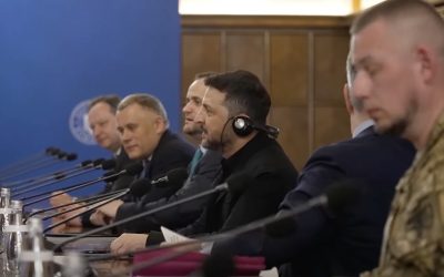 Zelenski vizitează baza aeriană de la Borcea, discutând despre sprijinul pentru Ucraina Președintele Ucrainei, Volodimir Zelenski, a vizitat Baza 86 Aeriană „Locotenent aviator Gheorghe Mociorniță” de la Borcea, județul Călărași