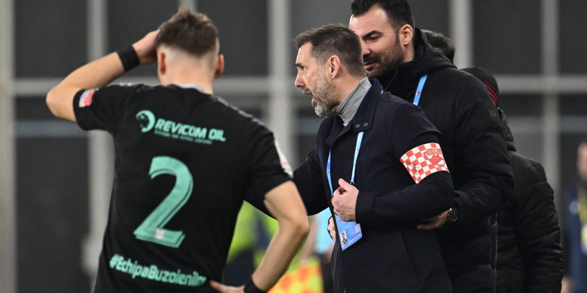 Dinamo, în semifinalele Cupei României după un meci cu scântei Dinamo București s-a calificat în semifinalele Cupei României, după ce a învins Metalul Buzău cu scorul de 1-0 pe stadionul „Arcul de Triumf”