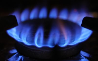 Prețurile la gaze, plafonate pentru populație până în 2027: Expertul avertizează asupra riscurilor Guvernul a aprobat o ordonanță de urgență care prelungește măsura de plafonare a prețurilor la gaze naturale pentru consumatorii casnici până la 31 martie 2027