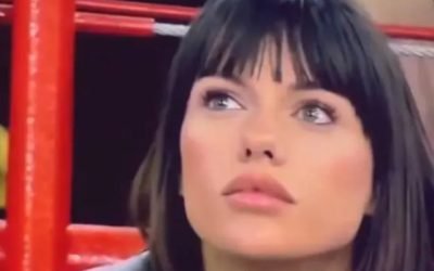 O apariție la un meci de baschet a transformat viața unei tinere: de la 100 la aproape 300.000 de urmăritori pe Instagram Marigona Gona, o tânără asistentă medicală stabilită în Germania, a cunoscut o schimbare radicală a vieții sale după ce a fost surprinsă de camerele de filmat în timpul unui meci de baschet din Euroligă