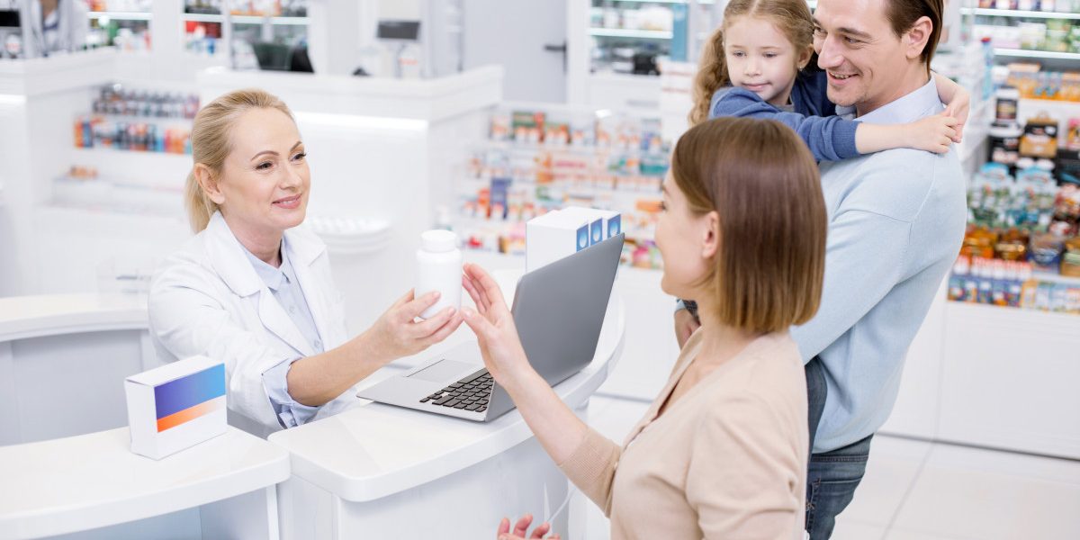 Farmaciștii, parteneri în sănătatea familiei: ce așteptări au părinții astăzi Pentru mulți părinți, sănătatea copiilor este o prioritate absolută