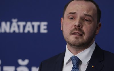 Rogobete: Introducerea mai multor asiguratori de sănătate nu înseamnă privatizare Ministrul Sănătății, Alexandru Rogobete, a respins categoric acuzațiile de privatizare a sistemului de sănătate, afirmând că introducerea mai multor asiguratori de sănătate, fie publici, fie privați, este benefică