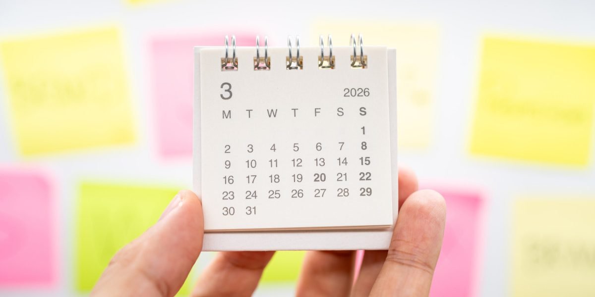 Minivacanțe de Paște și 1 Mai în 2026: Când se odihnesc elevii și angajații Anul 2026 aduce o serie de pauze pentru elevi și angajați, cu vacanța de Paște și ziua liberă de 1 Mai oferind oportunități de relaxare