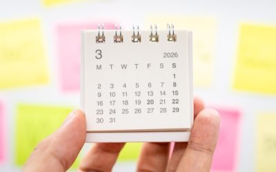 Minivacanțe de Paște și 1 Mai în 2026: Când se odihnesc elevii și angajații Anul 2026 aduce o serie de pauze pentru elevi și angajați, cu vacanța de Paște și ziua liberă de 1 Mai oferind oportunități de relaxare