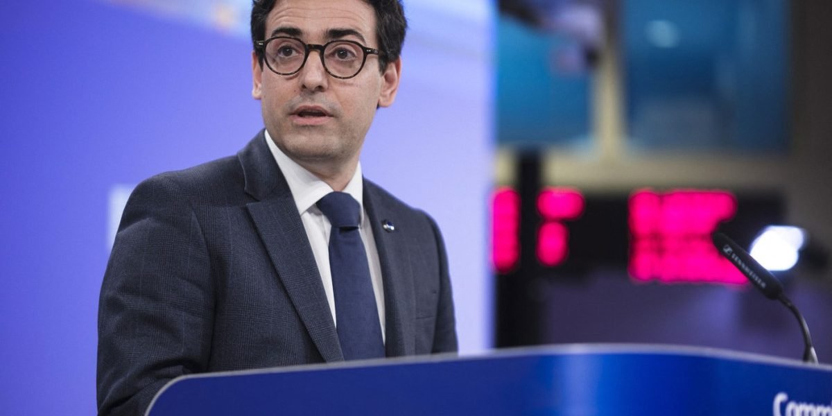 UE lansează un program de reindustrializare pentru a concura cu China Uniunea Europeană face un pas important pentru a-și consolida industria