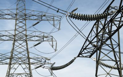 Un accident de muncă cu final neașteptat: un bărbat electrocutat renăscut după luni de spitalizare Un muncitor din județul Caraș-Severin a supraviețuit miraculos unui accident de muncă extrem de grav, transformând o experiență aproape fatală într-o poveste impresionantă despre recuperare