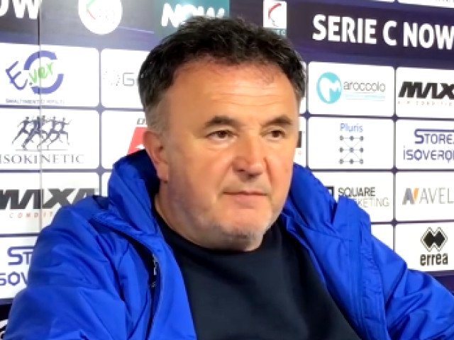 Antrenorul longeviv demisionează după 44 de ani de carieră