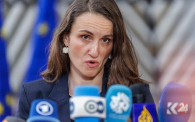 Irina Ponta, scoasă de pe lista de repatriere din Emirate: Acuzații grave între MAE și familia Ponta O dispută majoră a izbucnit între Ministerul Afacerilor Externe (MAE) și familia fostului premier Victor Ponta, după ce fiica acestuia, Irina, a fost eliminată de pe lista pasagerilor unui avion de repatriere din Emiratele Arabe Unite