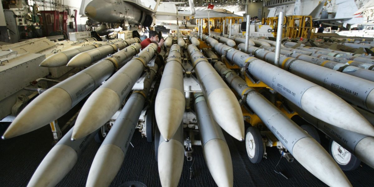 Războiul din Iran pune presiune pe armata americană: stocurile de muniții, în scădere Conflictul declanșat de Statele Unite în Iran tensionează puternic resursele militare americane, epuizând rapid stocurile de muniții și echipamente