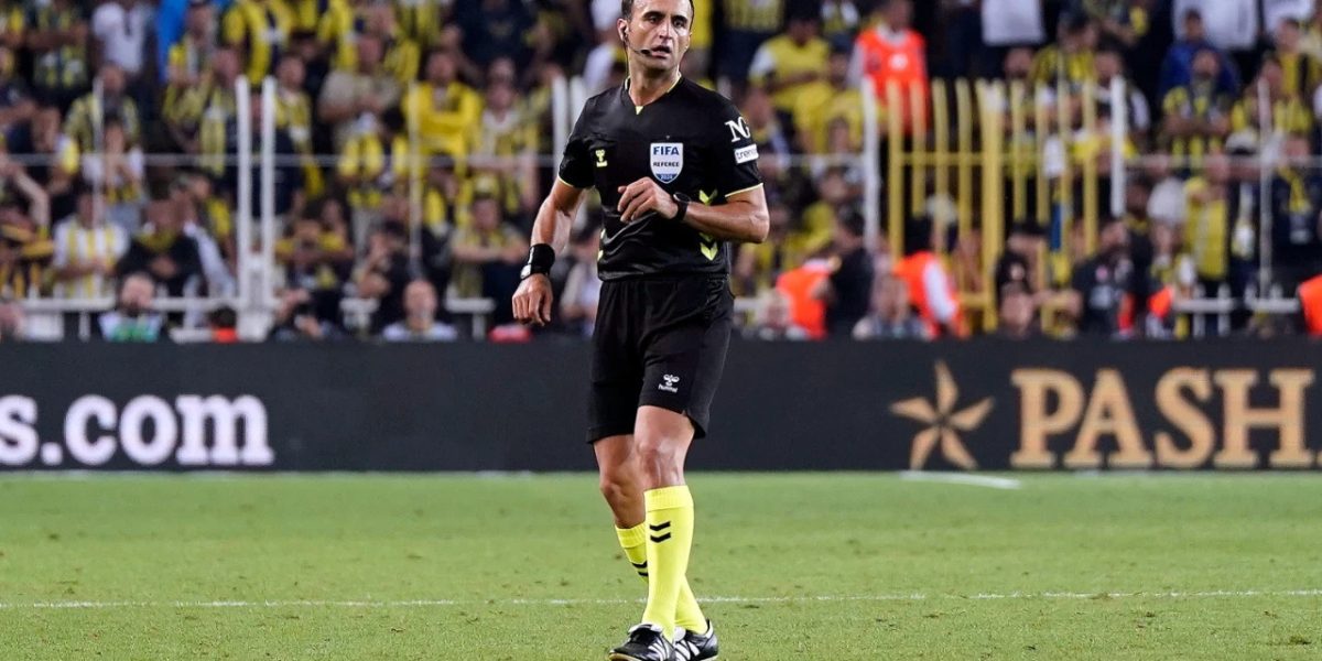 Antalyaspor – Fenerbahçe, meci crucial în Super Lig, cu Atilla Karaoğlan în camera VAR Antalyaspor și Fenerbahçe se vor confrunta astăzi, de la ora 20:00 (ora locală), pe terenul de fotbal, într-un meci ce promite spectacol în cadrul etapei a 24-a din Trendyol Süper Lig, campionatul de fotbal al Turciei