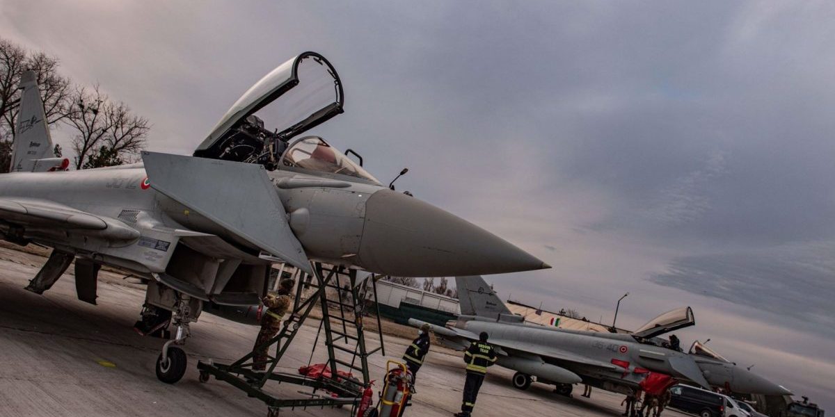 Statele Unite, interesate de avioane la Kogălniceanu