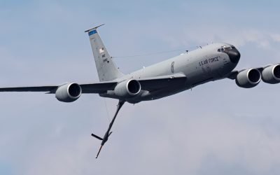 Șase militari americani au murit într-o prăbușire de avion în Irak Șase militari americani și-au pierdut viața după ce un avion de realimentare KC-135 s-a prăbușit joi în vestul Irakului