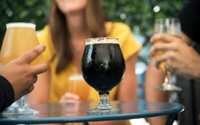 Germania schimbă regulile: Adolescenții nu vor mai putea consuma alcool legal cu părinții Germania se pregătește să modifice o lege veche de decenii, care permitea adolescenților de 14 și 15 ani să consume alcool legal, sub supravegherea părinților