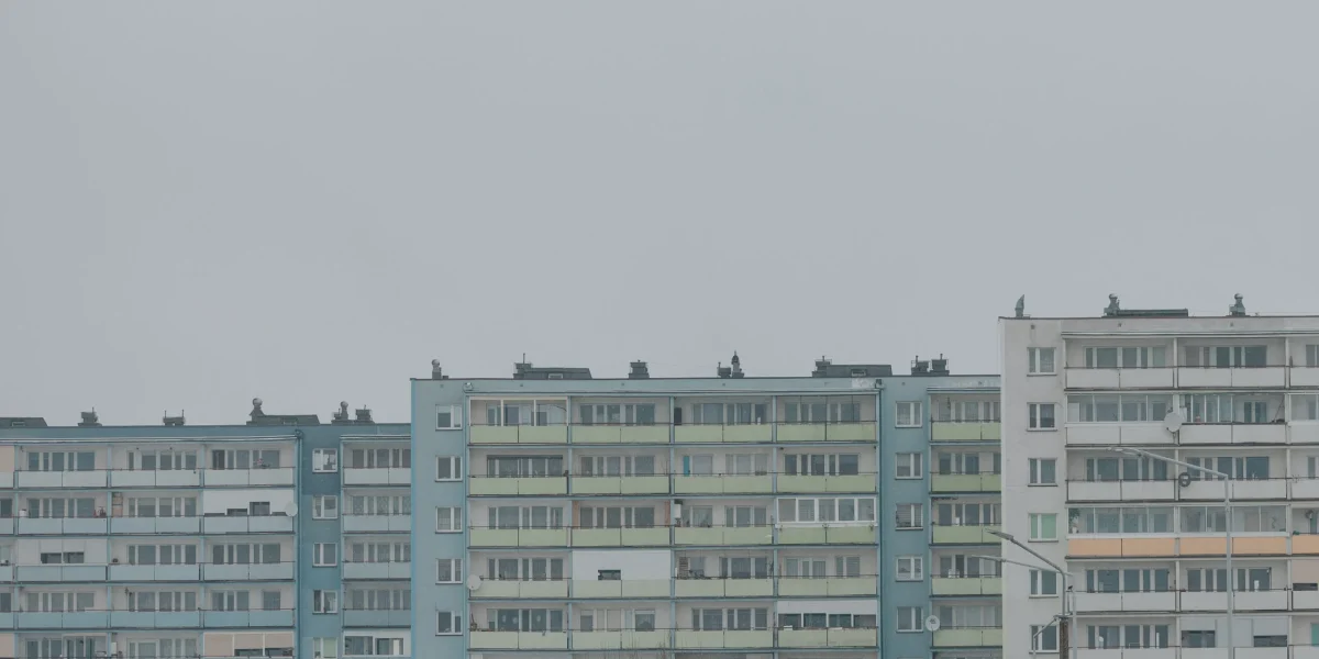 Ce înseamnă „la cotă” pe lista de întreținere a blocului Mulți proprietari de apartamente se confruntă lunar cu sintagma „cheltuială la cotă” pe lista de întreținere, dar puțini înțeleg exact ce presupune aceasta