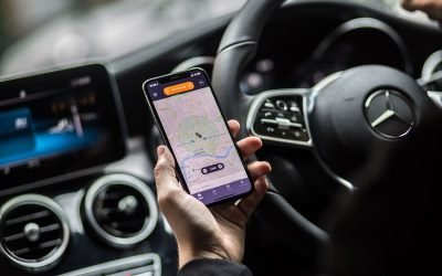 Taximetriștii clujeni atacă legislația privind transportul alternativ la Bruxelles Asociația taximetriștilor din Cluj a sesizat Comisia Europeană cu privire la presupusa încălcare a legislației Uniunii Europene în domeniul transportului de persoane