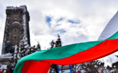 Bulgaria și Ucraina: cooperare extinsă în domeniul educației Sofia și Kievul au convenit să intensifice colaborarea în domeniul educației, un acord care include și revizuirea manualelor de istorie