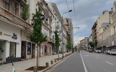 Amenzi pentru fațade neîngrijite în centrul Capitalei: Ciucu cere curățenie Primarul general al Capitalei, Ciprian Ciucu, a anunțat o serie de controale și sancțiuni aplicate agenților economici din centrul Bucureștiului, pentru nerespectarea obligațiilor privind aspectul exterior al clădirilor și spațiilor comerciale