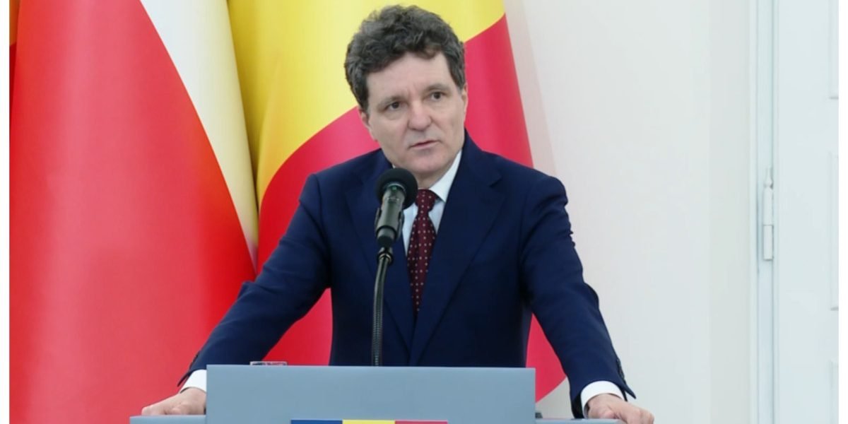 Nicușor Dan: CSAT nu se va reuni deocamdată din cauza crizei din Orientul Mijlociu Președintele Nicușor Dan a anunțat joi, în timpul unei vizite oficiale la Varșovia, că nu va convoca Consiliul Suprem de Apărare a Țării (CSAT) în contextul tensiunilor din Orientul Mijlociu