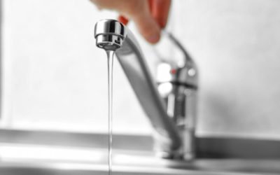 Probleme cu calitatea apei în județul Alba: bacterii în unele localități și plumb în instalații vechi Analizele efectuate de Direcția de Sănătate Publică (DSP) Alba au relevat o serie de neconformități în ceea ce privește calitatea apei potabile în județ, în cursul anului trecut