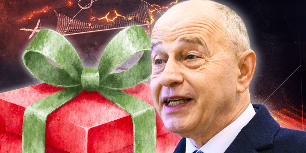 Mircea Geoană, fost secretar general adjunct al NATO și fost candidat la prezidențiale, a fost invitatul special al emisiunii „Fanatik Rapid”, unde a primit un tricou personalizat al echipei de fotbal din Giulești