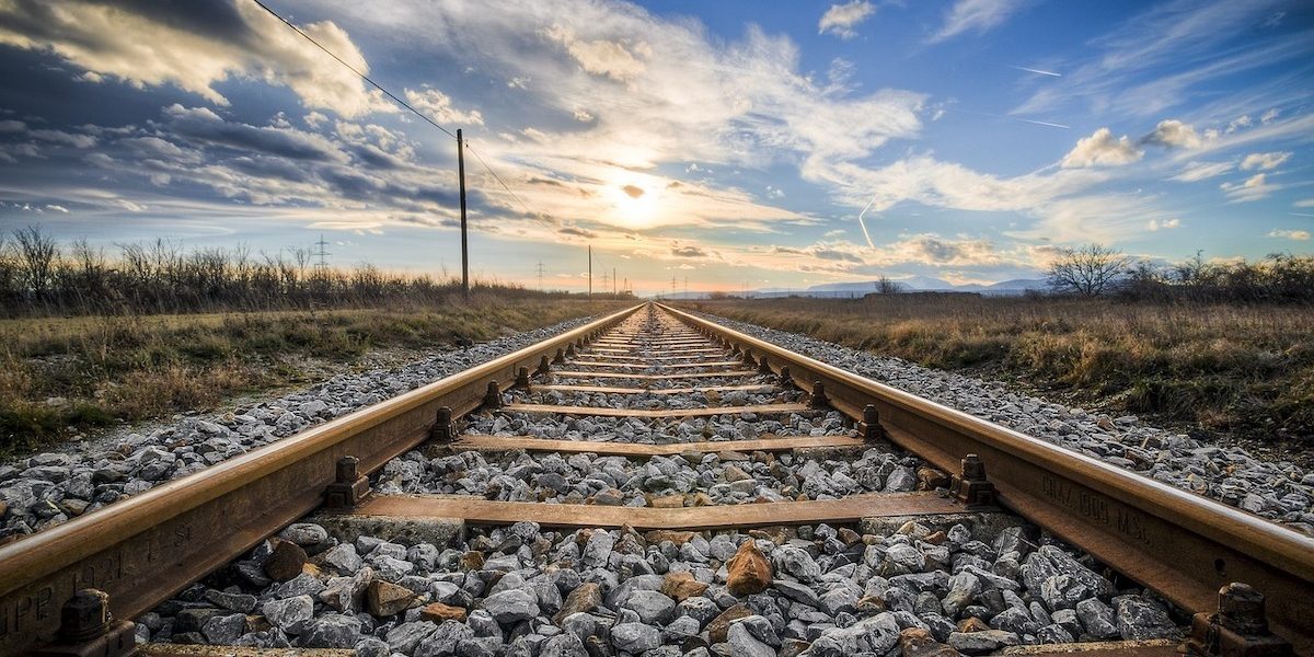 Ucraina și Bulgaria plănuiesc un tren direct, cu oprire și în România Ucraina intenționează să lanseze un tren direct către Bulgaria, care va tranzita și România