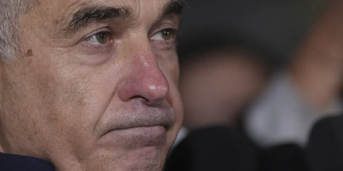 Călin Georgescu, într-un interviu recent, a subliniat că România ar trebui să evite implicarea în conflicte militare și să se concentreze pe pace și prosperitate