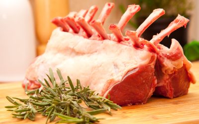 Prețul cărnii de miel va continua să crească în 2026, indică estimările fermierilor Prețul cărnii de miel în România va rămâne pe un trend ascendent în 2026, conform estimărilor, cu o posibilă creștere de cel puțin 10% de Paște, pe fondul scumpirii furajelor și al condițiilor meteorologice nefavorabile