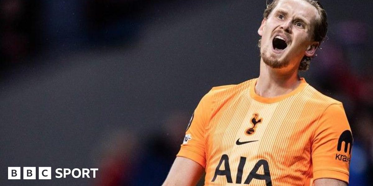 Dezastru pentru Tottenham în Liga Campionilor: Kinsky, schimbat după 17 minute Tottenham Hotspur a suferit o înfrângere usturătoare în deplasarea de la Atletico Madrid, în optimile de finală ale Ligii Campionilor