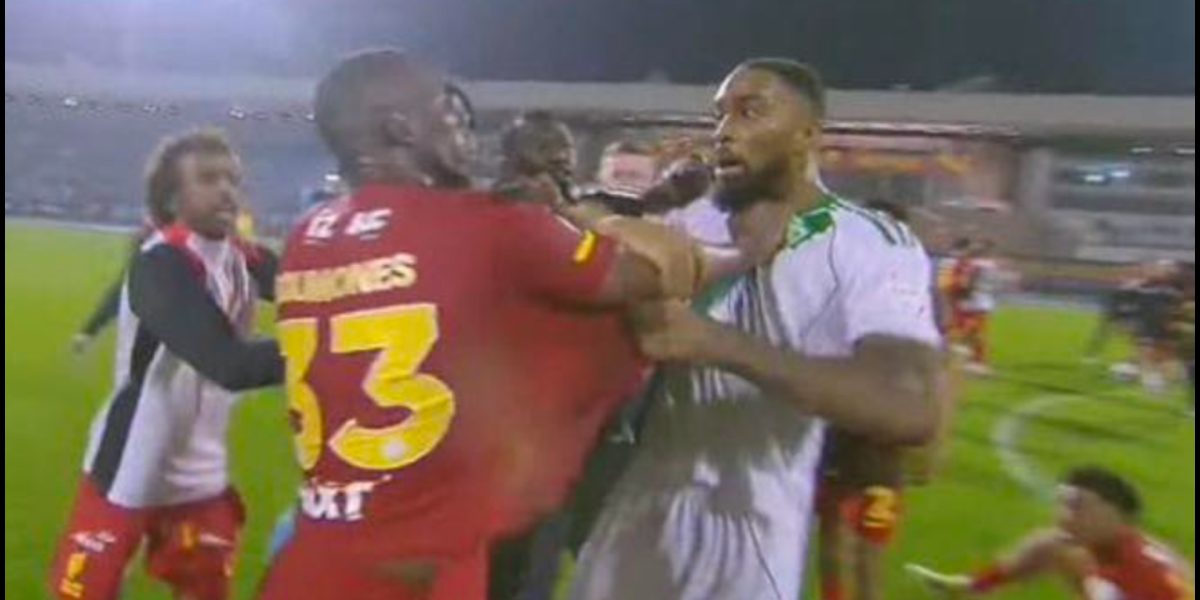 Scandal la finalul unui meci din Arabia Saudită: Toney și Quinones, protagoniștii unei altercații Un meci tensionat din Saudi Pro League, competiția de fotbal a Arabiei Saudite, s-a încheiat cu un scandal