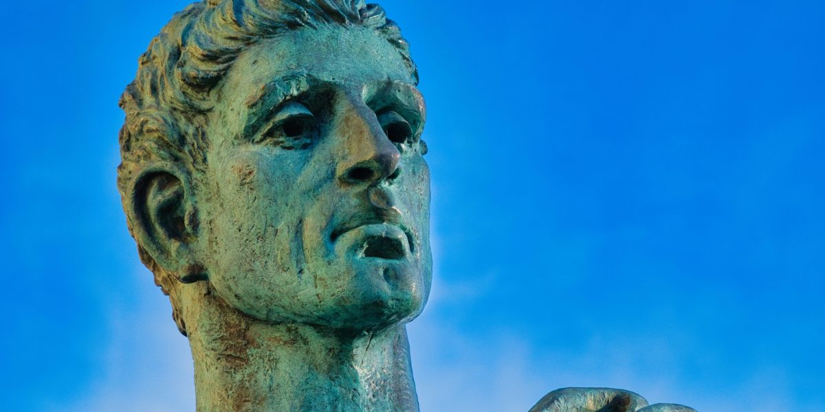 Ziua în care Roma Antică a intrat într-o nouă eră: Asasinarea lui Cezar Pe 15 martie 44 î.e.n., Iulius Cezar era asasinat, un eveniment care a marcat o schimbare radicală în istoria Romei Antice