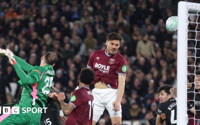 West Ham – Manchester City: O partidă memorabilă cu 29 de goluri Meciul amical dintre West Ham United și Manchester City a stabilit un nou record, cu nu mai puțin de 29 de goluri marcate