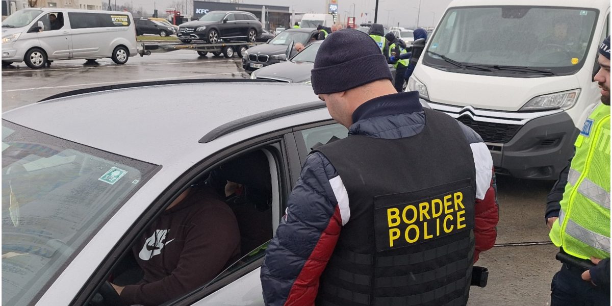 Un autocar cu elevi români implicați într-un proiect Erasmus+ a fost oprit la granița dintre Austria și Ungaria din cauza unor nereguli tehnice și a unor modificări în documentele referitoare la timpul de conducere