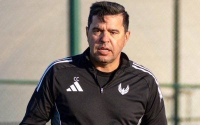 Cosmin Contra, antrenorul lui Al-Arabi, a lăudat siguranța din Qatar și a prefațat meciul dificil cu Al-Ahli Antrenorul român Cosmin Contra, aflat la conducerea echipei Al-Arabi SC din Qatar, a exprimat public recunoștința sa față de autoritățile locale pentru climatul de siguranță pe care îl resimte în țară