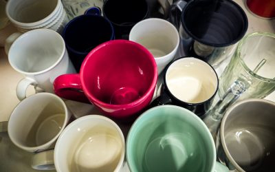 Ordine perfectă acasă: mit sau realitate? Ce spun specialiștii Imaginile cu cămări impecabile și dulapuri aranjate milimetric au cucerit rețelele sociale